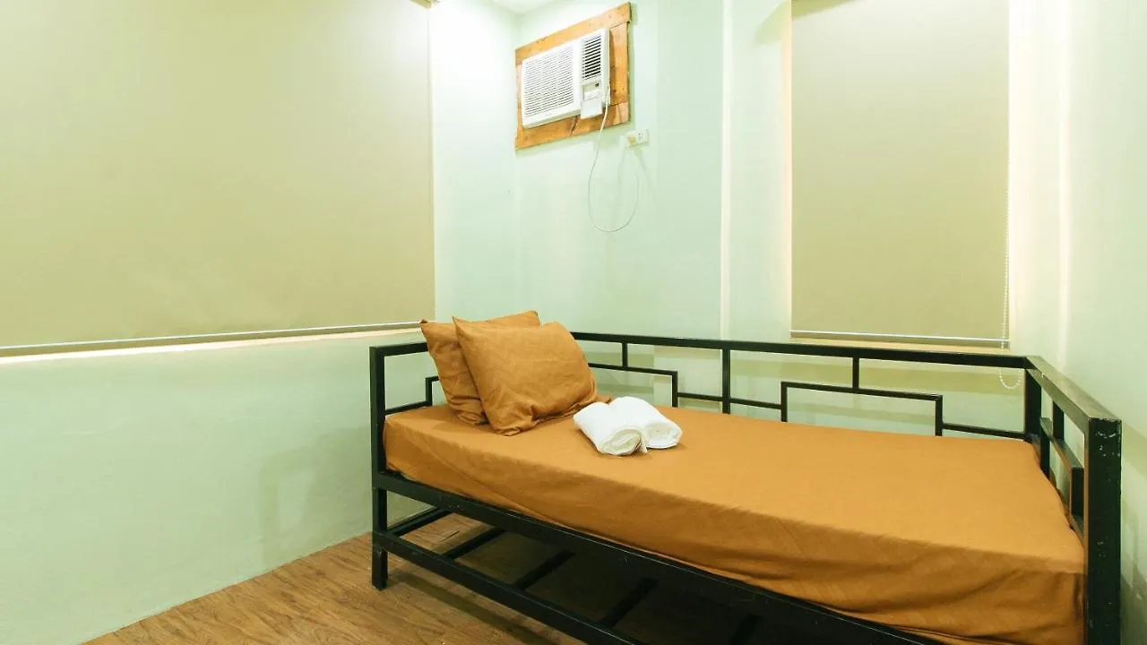 אנגלס Mi Casa Deca Clark Residences Pampanga 2*,
