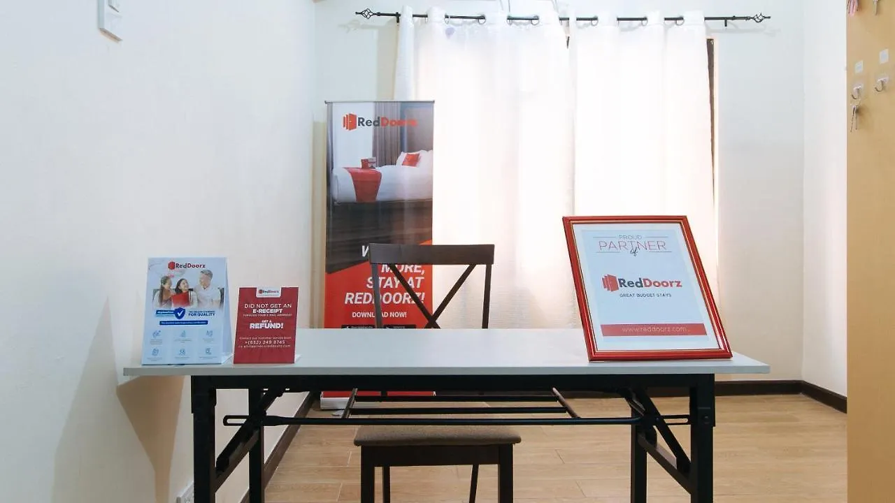 אנגלס Mi Casa Deca Clark Residences Pampanga מלון